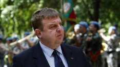 Каракачанов: Заплатата на един войник трябва да е поне като на един учител