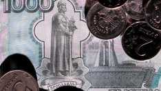 Икономиката на Русия се свива с 0,8% през май 