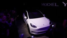 Model Y на Tesla пристига в Германия, но дали ще успее да измести Model 3?