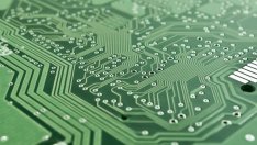 Саудитска Арабия влезе в битката на суперкомпютрите