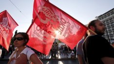 Банковата ваканция в Гърция продължава до 15 юли