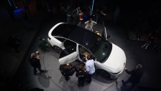 Тайният екип на Tesla за справяне с потребителските оплаквания