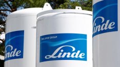 Акциите на Linde се сринаха с 10% заради препятствия пред сливането с Praxair
