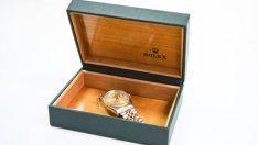 Инвестицията в луксозни употребявани часовници се оказва по-печеливша от S&P 500