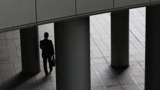 Икономическото министерство обеща да опрости  113  административни  услуги