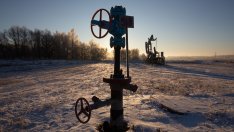 Унгарската MOL плати на Украйна транзитните такси за доставката на руски петрол