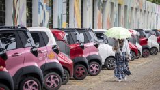 Електромобилните акции в Китай предлагат защита от регулаторните репресии