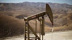 Москва: Можем да си позволим цена на петрола от 25 долара за барел години наред