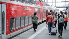 Експериментът на Германия с билета за 9 евро достига своя край