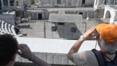 Леко повишение на пътуванията на българи в чужбина през април