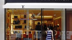 Богатите рускини все по-често предпочитат по-дискретно облекло