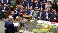 Британският парламент води най-дългата си сесия от 350 години насам