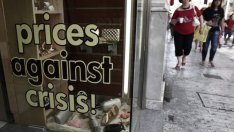 Дълговете на Гърция, Ирландия са три пъти повече от бюджетните им приходи