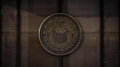 Фед: Икономиката расте със скромни до умерени темпове