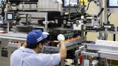 Промишленото производство в Япония се сви за втори пореден месец
