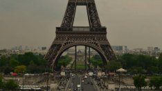 Спадът на туристите коства на региона около Париж 750 млн. евро