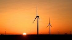 България повишава целта си за дял на ВЕИ до 2030 г.