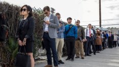 Бизнесът в САЩ е ускорил наемането на кадри през август