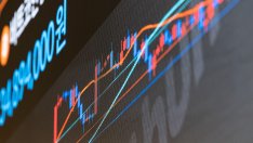 Standard Chartered: Пазарът на стейбълкойни може да нарасне 10 пъти само за 3 години