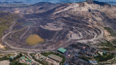 Използването на изкопаеми горива достигна рекорд през 2023 г.