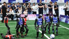 Китай организира „олимпийски игри за роботи“ с хуманоиди от 16 държави