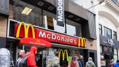 McDonald's надви очакванията за печалба благодарение на по-скъпото си меню