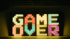 Китай отново затяга хватката си около гейминг индустрията