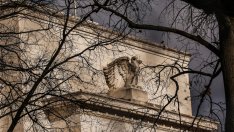 В синхрона на централните банки започват да се появяват пукнатини 