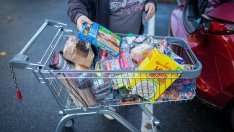 Инфлацията в супермаркетите във Великобритания достигна 14-годишен връх