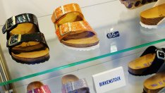Собственикът на Birkenstock обмисля IPO на компанията за сандали