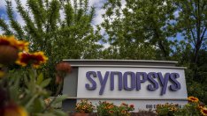 Synopsys прави най-голямото технологично придобиване от сделката Broadcom-VMware насам