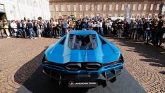 Шефът на Lamborghini: Замразяваме електрификацията заради слабото търсене
