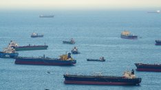 За три дена 14 кораба са отказали да изпробват американската блокада на Ормузкия проток*