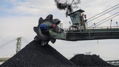 Китай увеличава добива на въглища, за да покрие лятното търсене