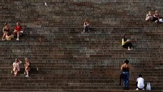 Защо част от младите у нас не могат или не искат да участват на пазара на труда?