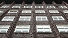 Лондон оказва натиск върху местните власти да засилят жилищното строителство