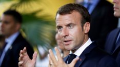 Популярността на Макрон продължава да спада