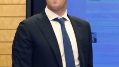 CNBC: Facebook ще отложи IPO-то си 