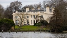 Две от най-скъпите имения в Лондон не успяват да намерят купувач