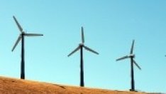 Делян Добрев: България преизпълнява целите си за производство на ток от ВЕИ