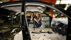 Autoliv понижи прогнозата си за продажбите и печалбата