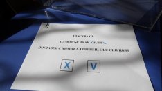 С "Х" или "V" за президента и за референдума