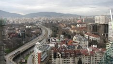Пазарът на жилища прави опит за възстановяване