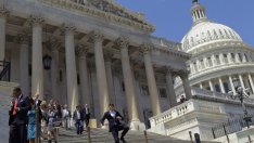 Нова бюджетна сделка в САЩ вдига ограниченията върху износа на петрол