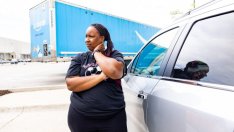 Amazon ще плаща 100% от студентските такси на служителите си