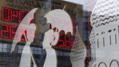 Рублата и акциите на руски гиганти поевтиняха заради новите американски санкции