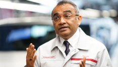 Оперативният директор на Nissan: Поели сме курс към печалба и електрификация