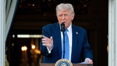 Тръмп забрани на граждани на 12 страни да влизат в САЩ