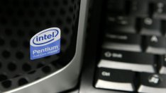 Решението за бюджета в последния момент натоварва технологичните акции