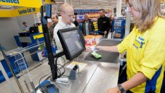 Praktiker успява да стабилизира спада в приходите